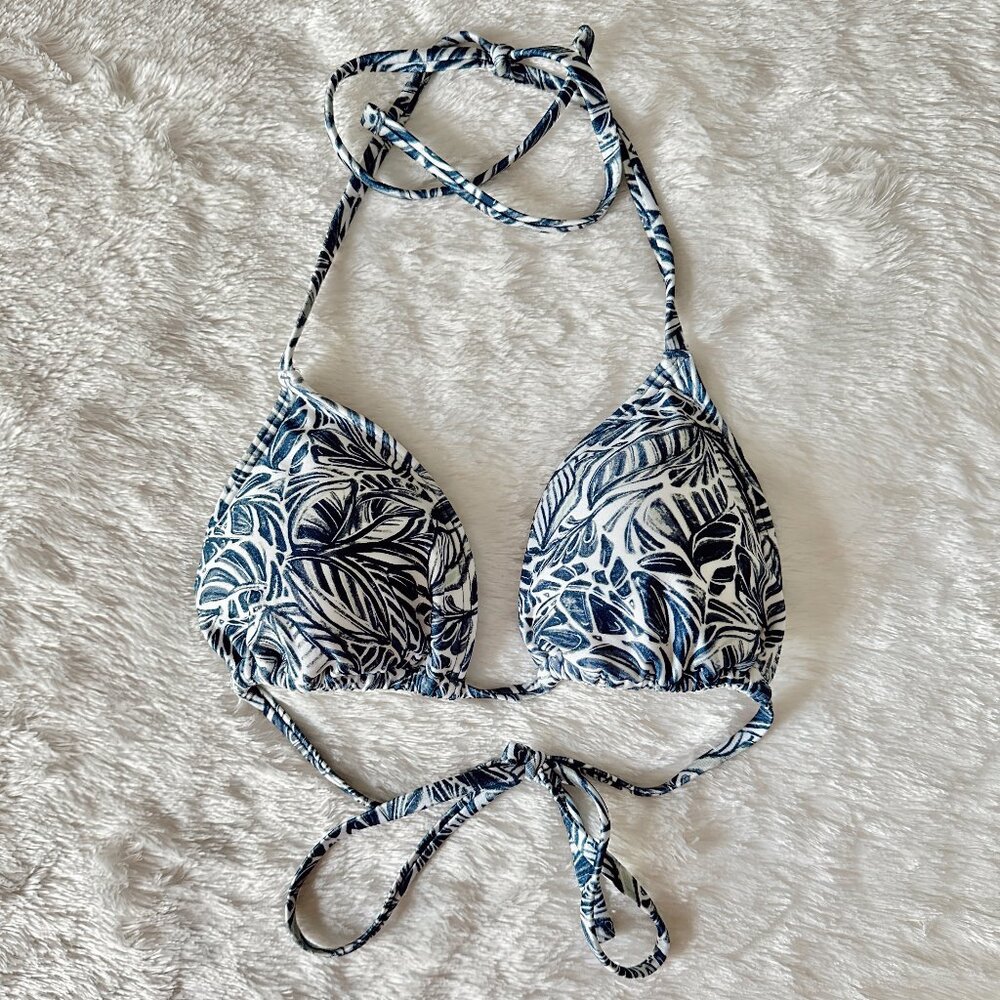 NWT A&F Triangle Bikini Top